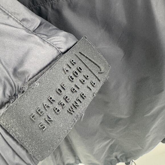Fear of God Essentials x Nike Air Long-Sleeve Half Zip Jacket 'Black' Men's XL - Picture 12 of 16